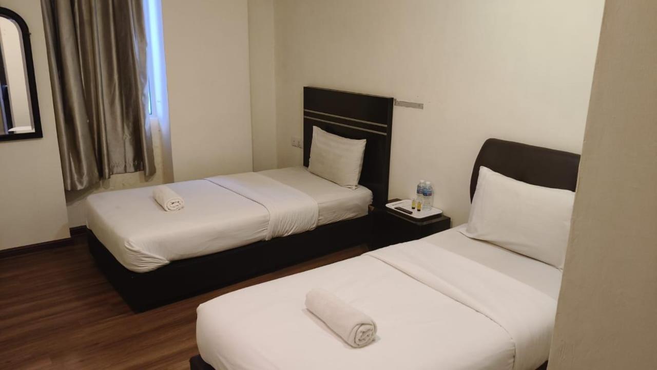 Bluebell Hotel Skudai Extérieur photo