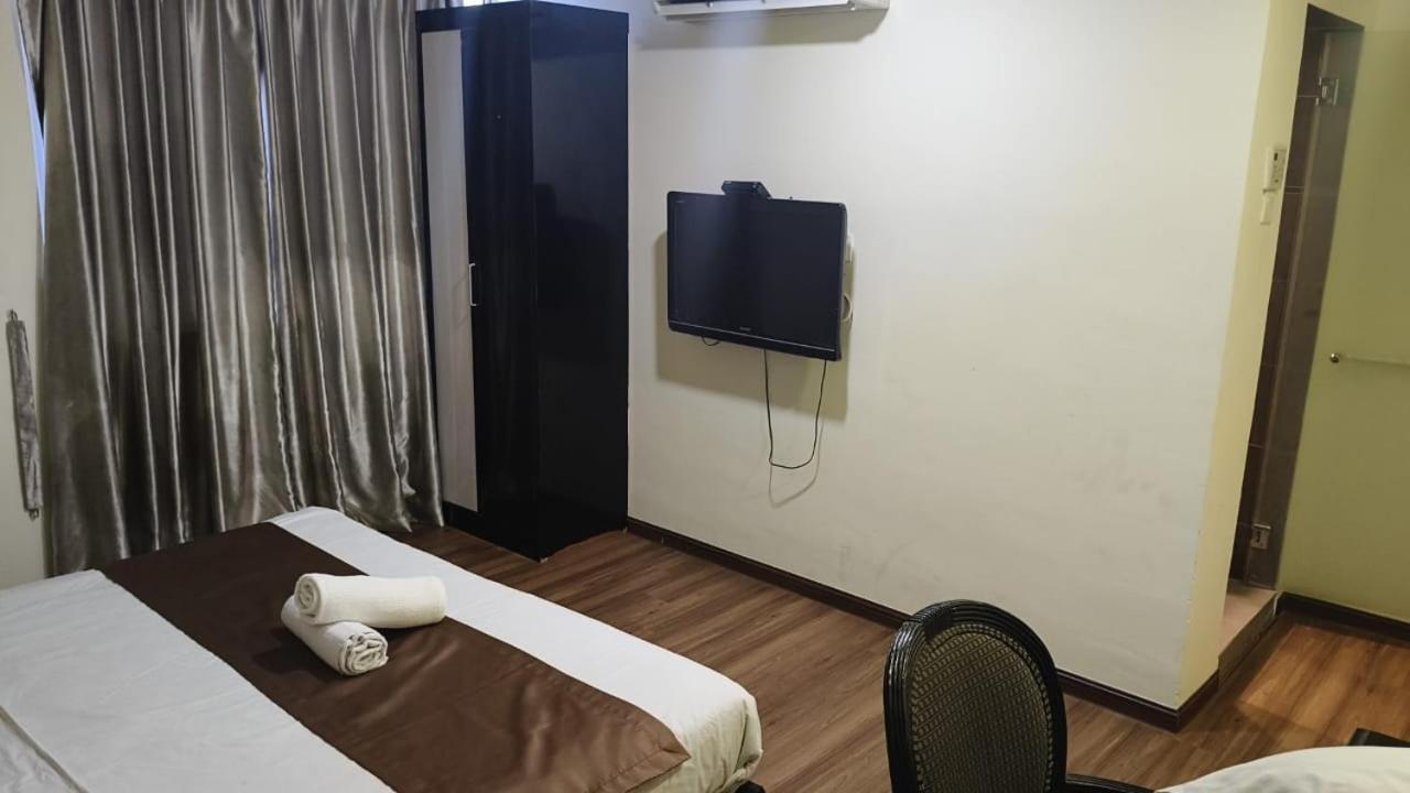 Bluebell Hotel Skudai Extérieur photo